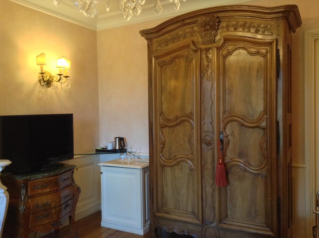 Hostellerie Les Frenes 亞維農 外观 照片