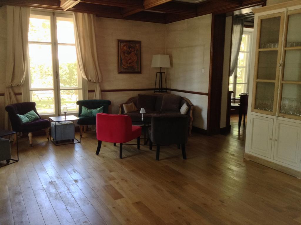 Hostellerie Les Frenes 亞維農 外观 照片