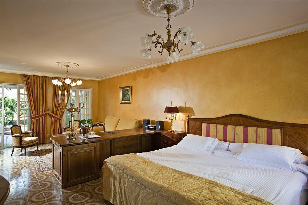 Hostellerie Les Frenes 亞維農 客房 照片